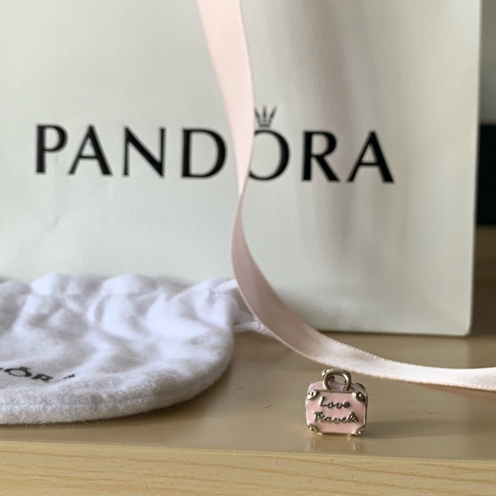 Pandora Charm | pink travel Suitcase